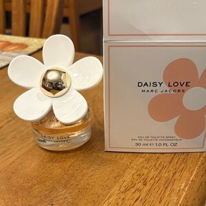 NWOT Daisy Love Perfume by Marc Jacobs